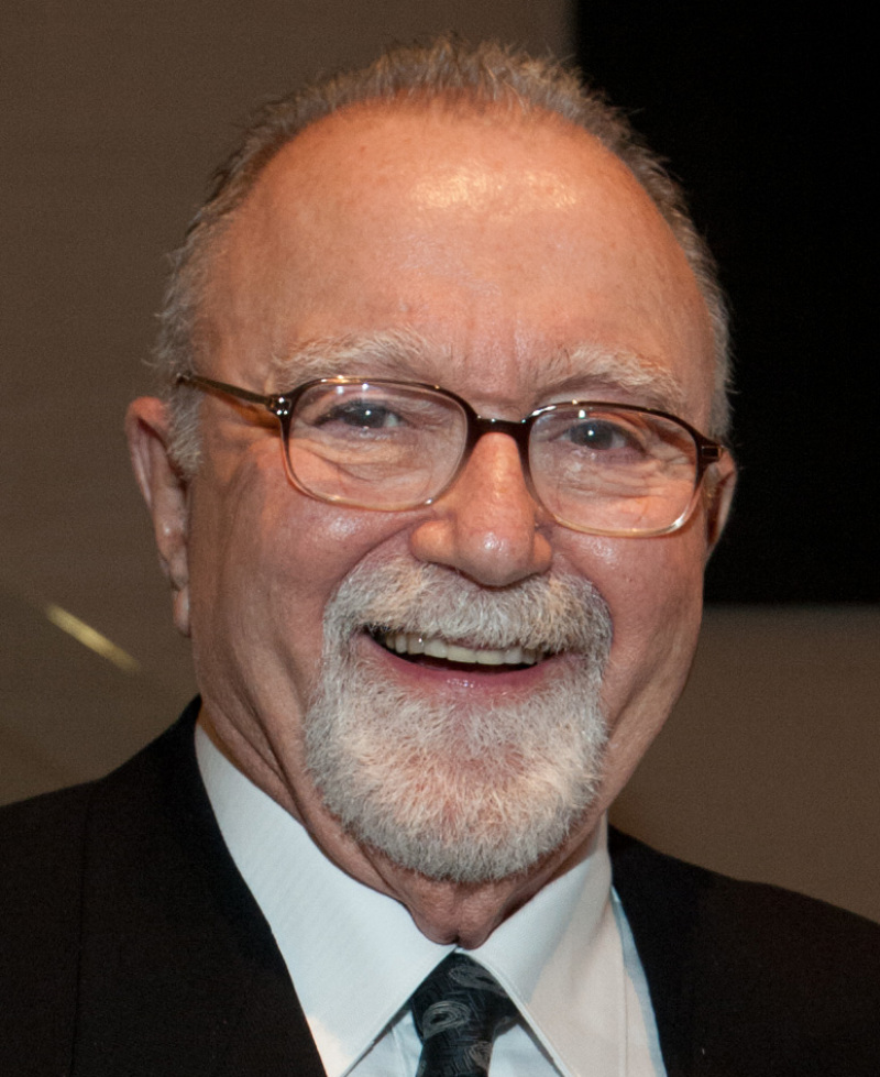 Chet Simmons