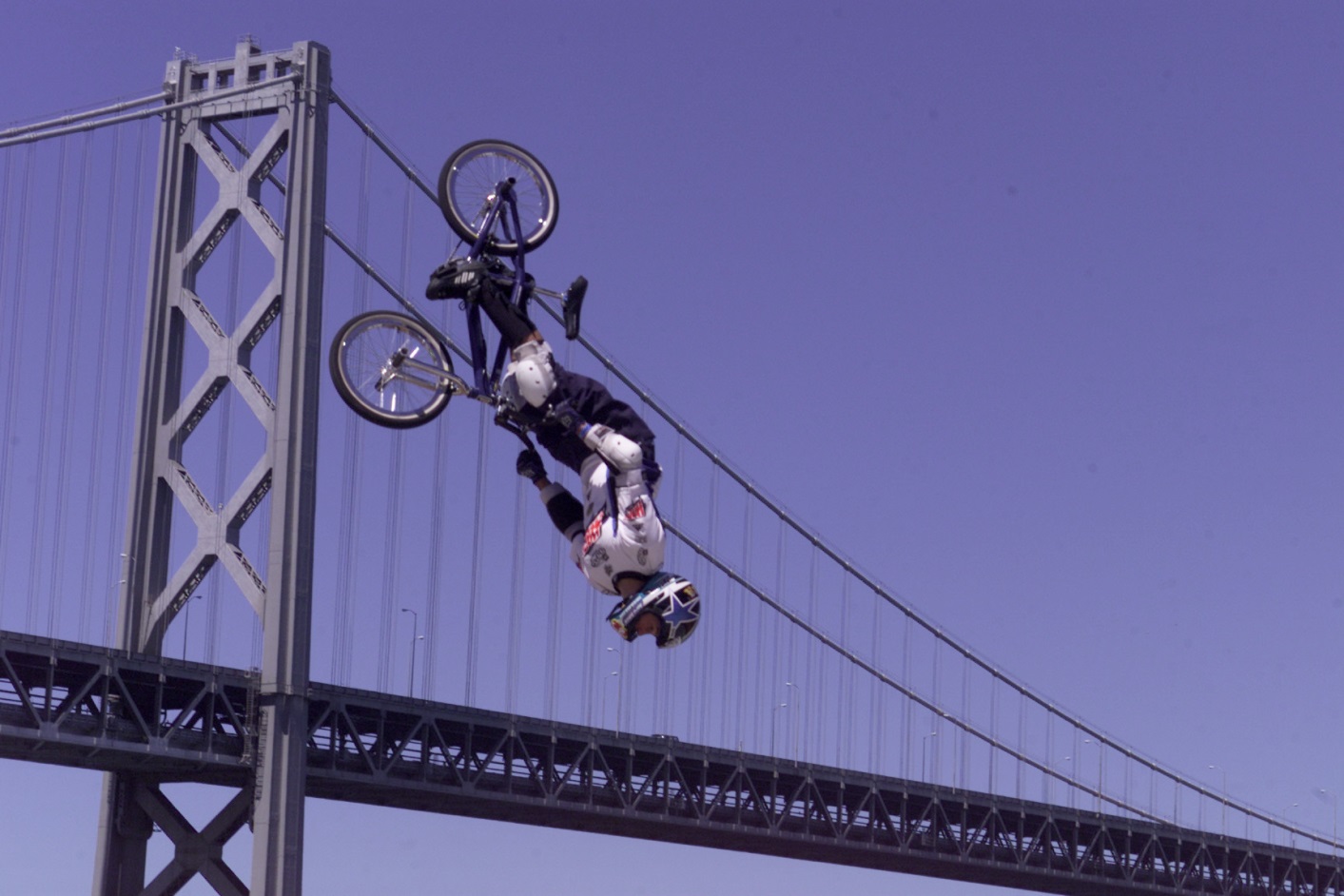Dave Mirra winning gold in BMX Park at X Games VI in San Francisco (ESPN Images)