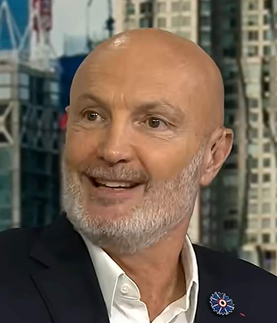 FIFA World Cup champion Frank Leboeuf joined ESPN FC in 2007 as a soccer commentator and analyst.