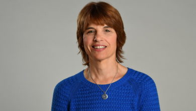 Pam Ward Headshot