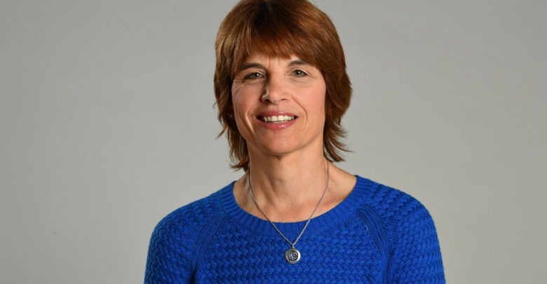 Pam Ward Headshot