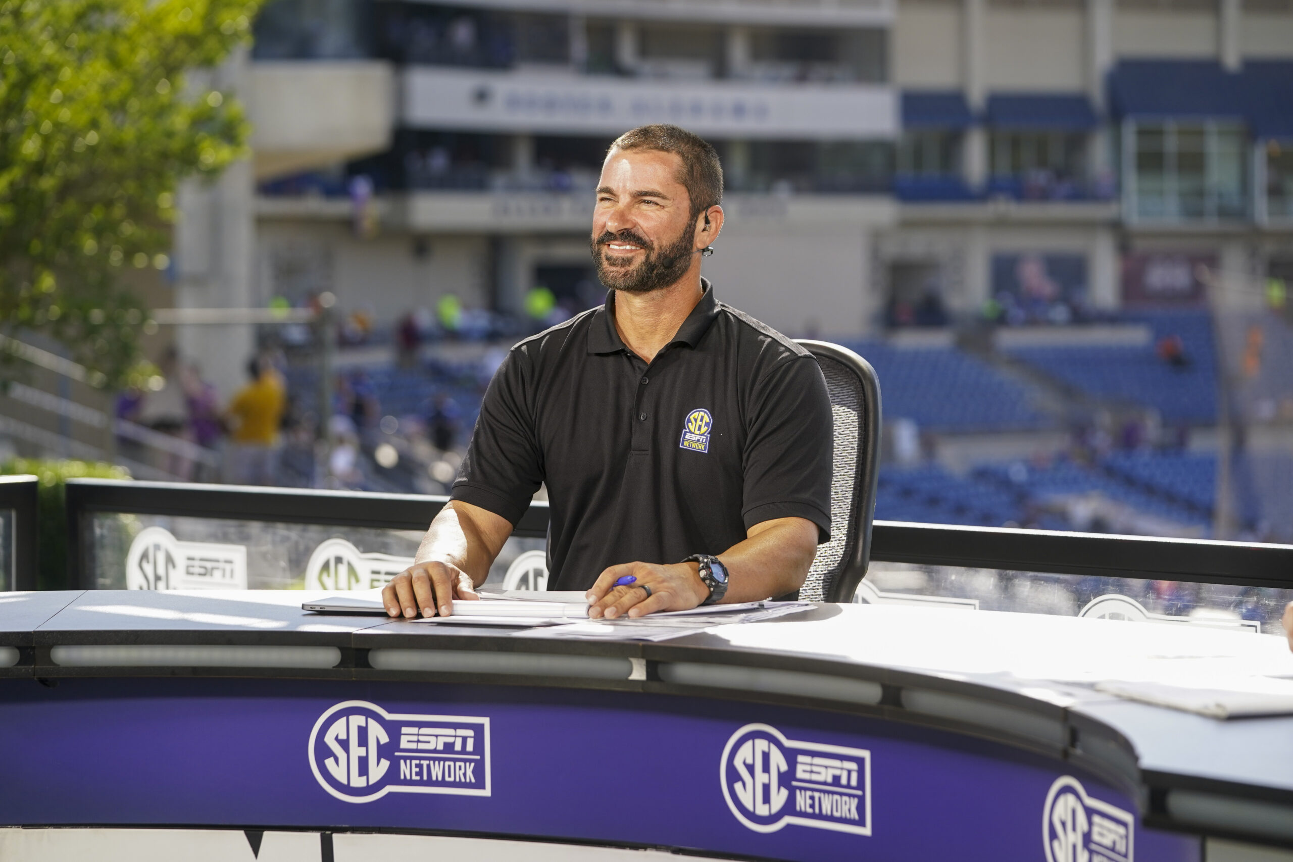 David Dellucci is a college baseball analyst for SEC Network and ESPN, primarily serving as a studio analyst on both SEC Now and Rally Cap, SEC Network’s dedicated softball and baseball studio show. Dellucci was a four-year letterwinner at Ole Miss and a 13-year MLB veteran, winning the 2001 World Series with the Arizona Diamondbacks.