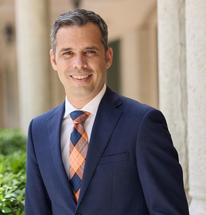 Sebastian Martinez-Christensen serves as sports reporter and analyst for ESPN Deportes and ESPN in Latin America covering a wide variety of sports including NFL, NBA, NCAA Basketball, soccer and tennis. He is also the game analyst for ESPN Deportes’ coverage of Monday Night Football.