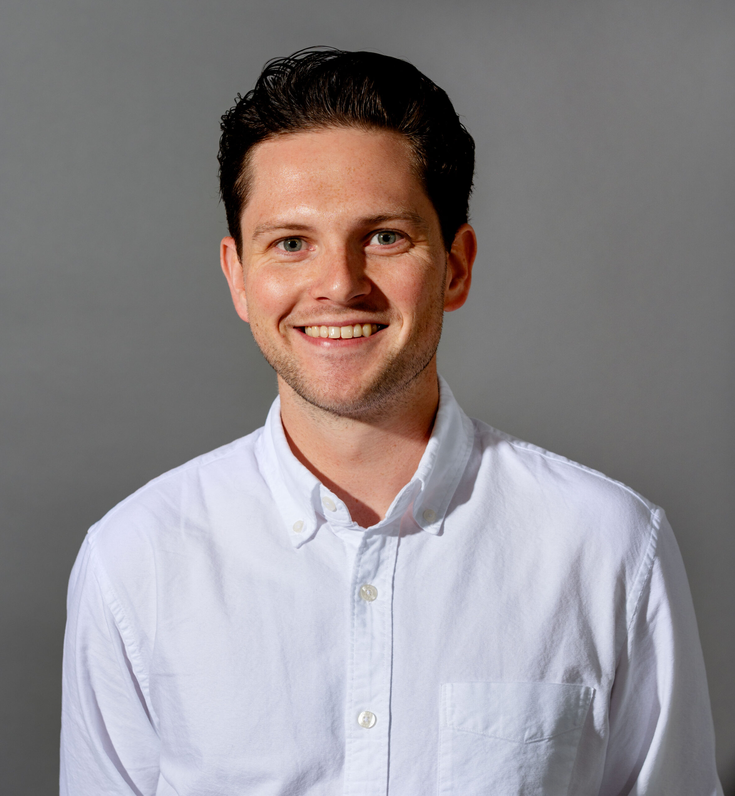 Eli Lederman is a national recruiting and college football reporter for ESPN, where he brings sharp storytelling and deep curiosity to coverage of the sport’s most compelling people and trends. Lederman joined ESPN in 2024 and reports on the nation’s top high school football prospects while also covering key programs and broader developments across the college football landscape.