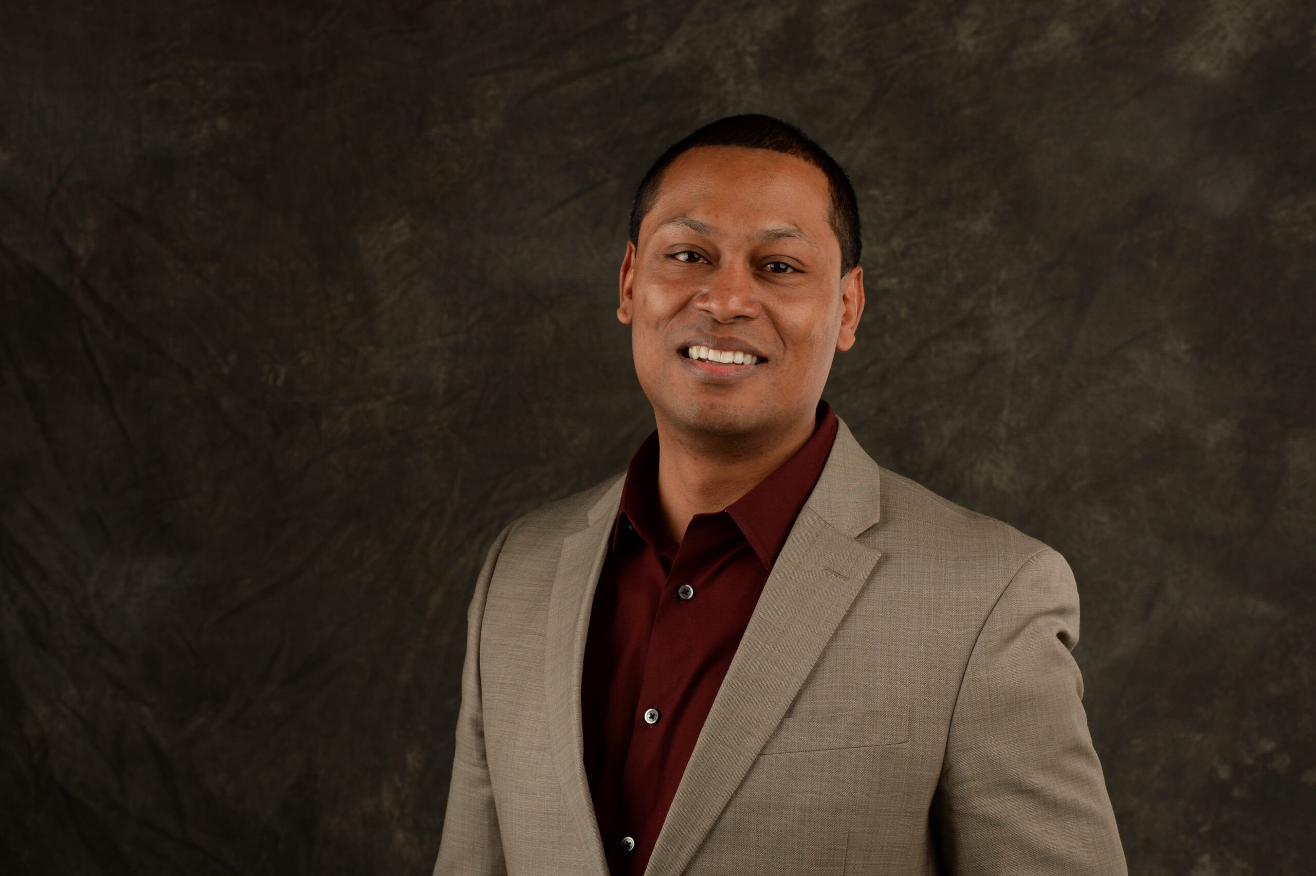 Michael C. Wright is a writer and reporter for ESPN, covering Victor Wembanyama, the San Antonio Spurs, and the NBA’s Western Conference. He contributes across all of ESPN’s platforms.