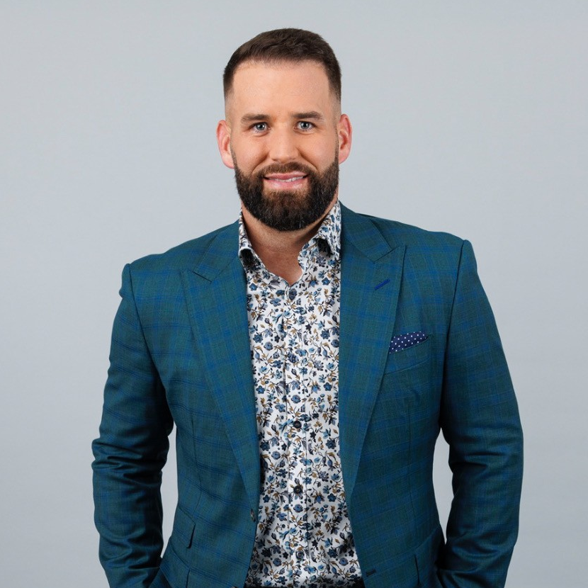 Chase Daniel joined ESPN in 2025 as a college football and NFL analyst. A 13-year NFL quarterback and collegiate All-American, he calls college football games and will serve as an offseason commentator on ESPN’s NFL studio programming.