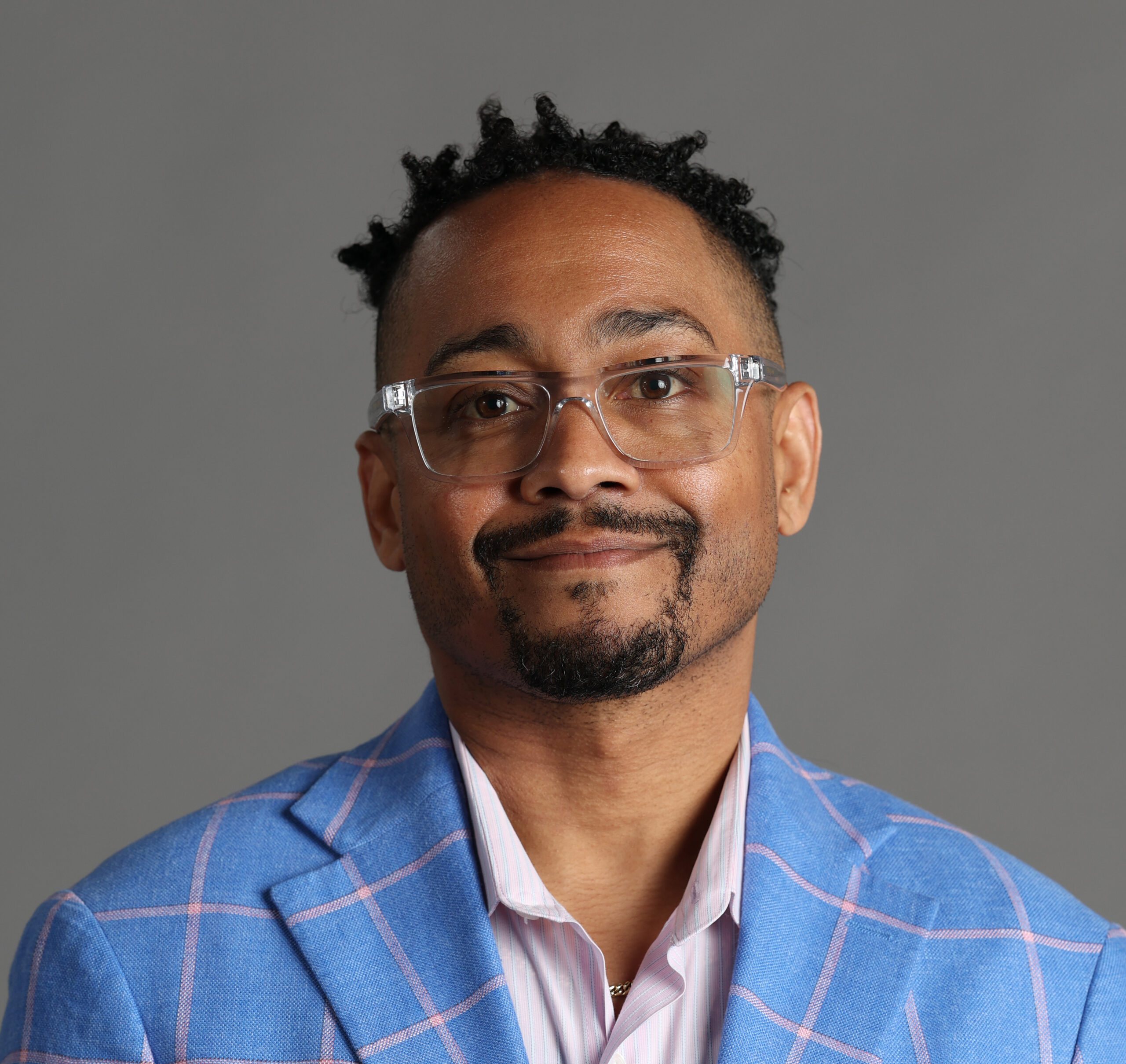 Kareem Copeland is a women’s basketball writer for ESPN who covers the WNBA and NCAA.